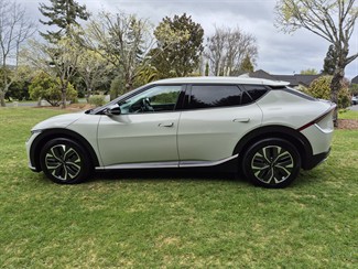 2022 KIA Ev6 - Thumbnail