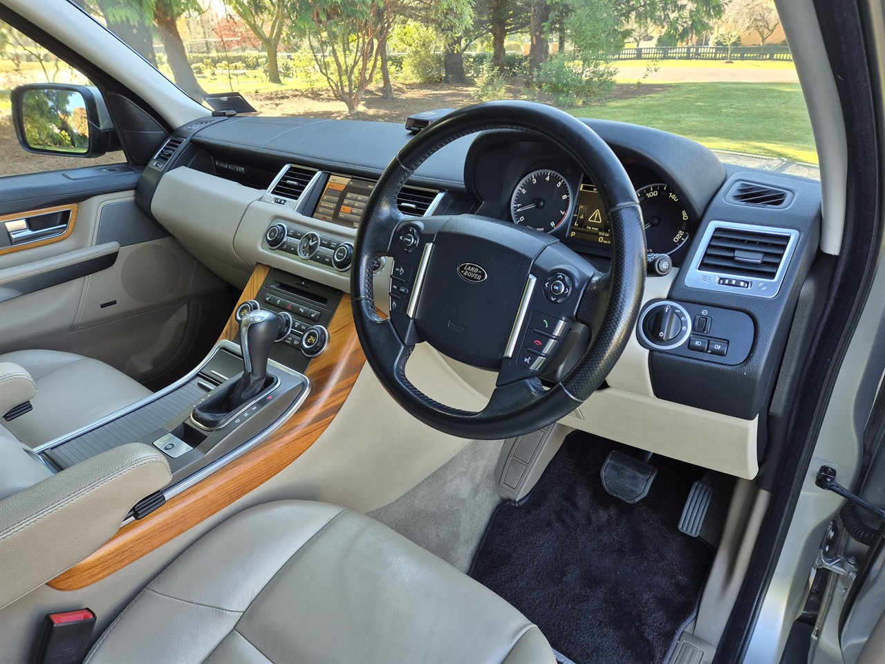 2010 LAND ROVER RANGE ROVER