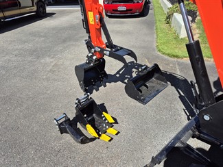 2026 SAAO EXCAVATOR - Thumbnail