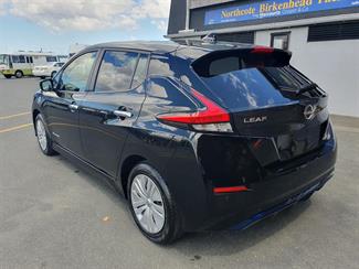 2022 NISSAN LEAF - Thumbnail