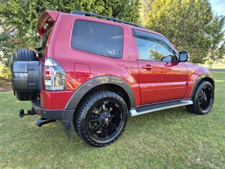 2007 MITSUBISHI Pajero - Thumbnail