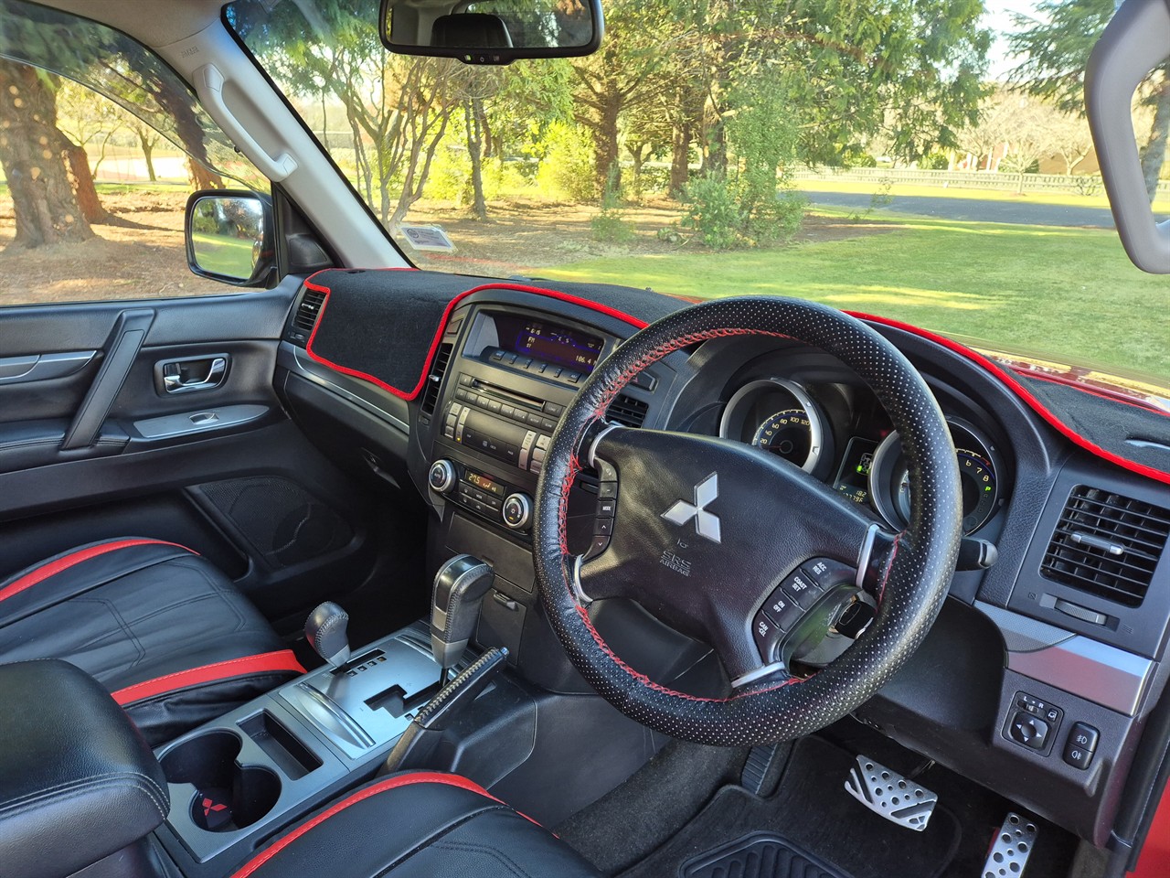 2007 MITSUBISHI Pajero