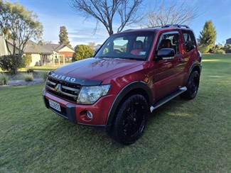 2007 MITSUBISHI Pajero - Thumbnail