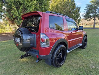 2007 MITSUBISHI Pajero - Thumbnail