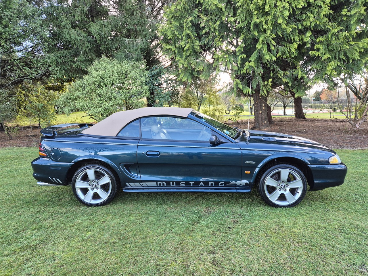 1995 FORD MUSTANG