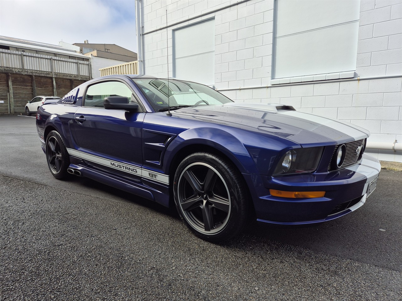 2005 FORD MUSTANG