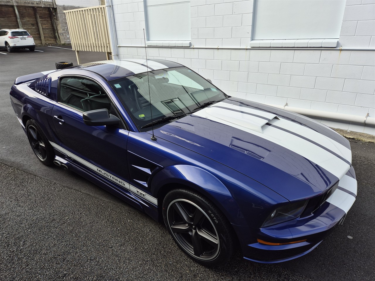 2005 FORD MUSTANG